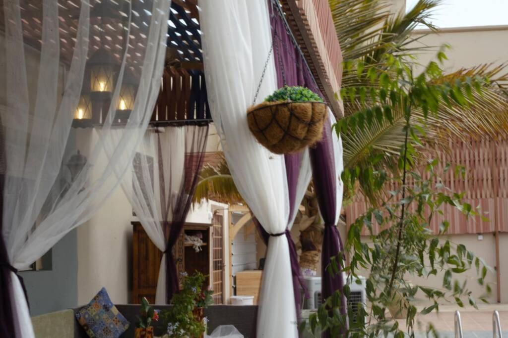 B-Lbait Yanbu Villa Garden Exterior photo